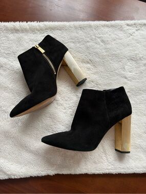 Michael Kors Porter suede ankle booties zip up stacked gold-tone block heel 7.5